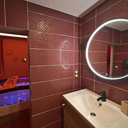 Appartement By Ozc Immo - Minuit Deux, Jacuzzi Privatif